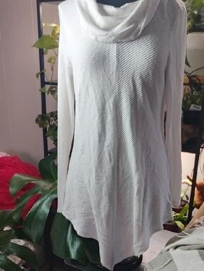 Bwear White Long Sleeve Cowl Neck Tunic